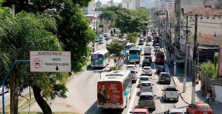 Rijkaart Pimentel, de 28 anos, foi baleado enquanto andava pela Alameda São Boaventura, em Niterói
