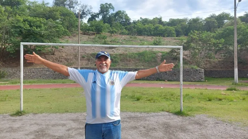 Argentino sente falta de uma política esportiva no Brasil, mas se diz apaixonado pelo país