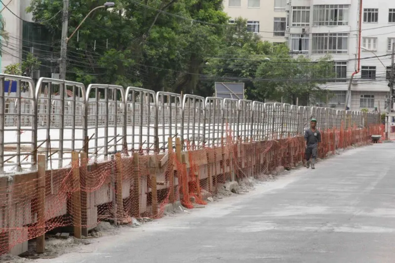 O local ganhará uma nova praça, com brinquedos e academia da terceira idade, ciclovia, pista de caminhada e um parcão para animais