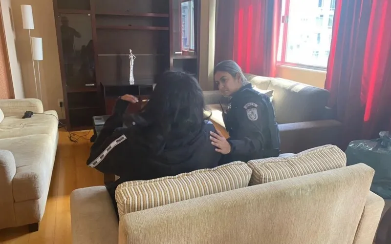 A polícia prestou atendimento para vítima