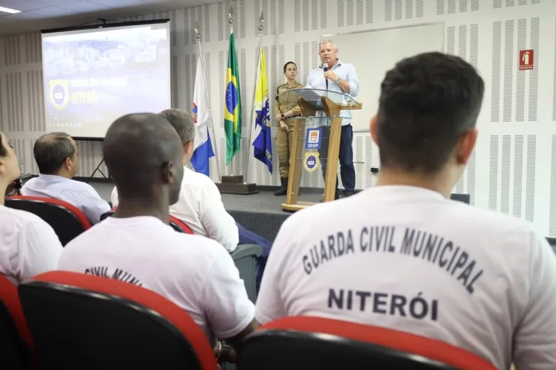 Novos agentes conviverão com  aulas teóricas de práticas