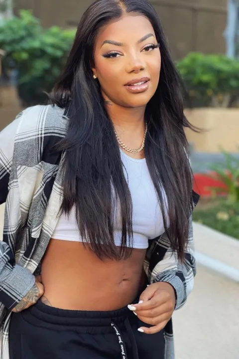 Cantora Ludmilla anuncia seu mais novo álbum