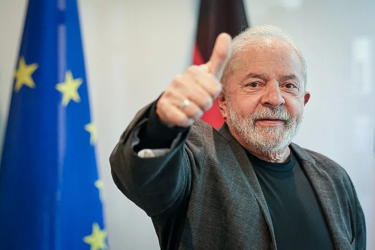 Lula e outras lideranças estão presentes no evento