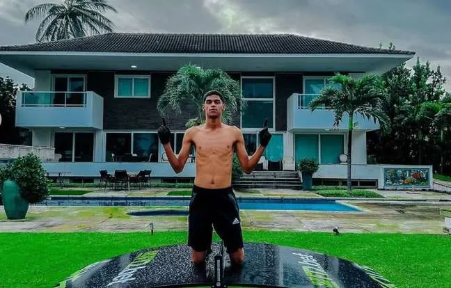 Influenciador compartilha com os seguidores a nova casa