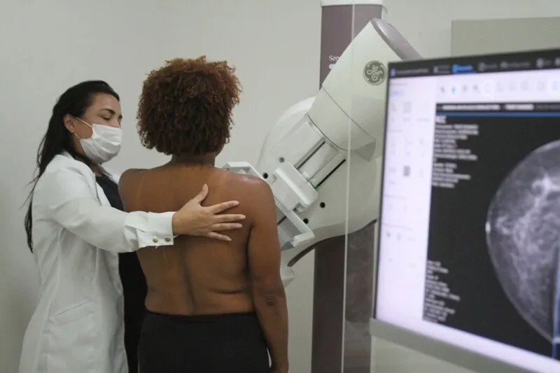 Além da mamografia, a unidade móvel vai realizar ultrassonografias de mama e transvaginal