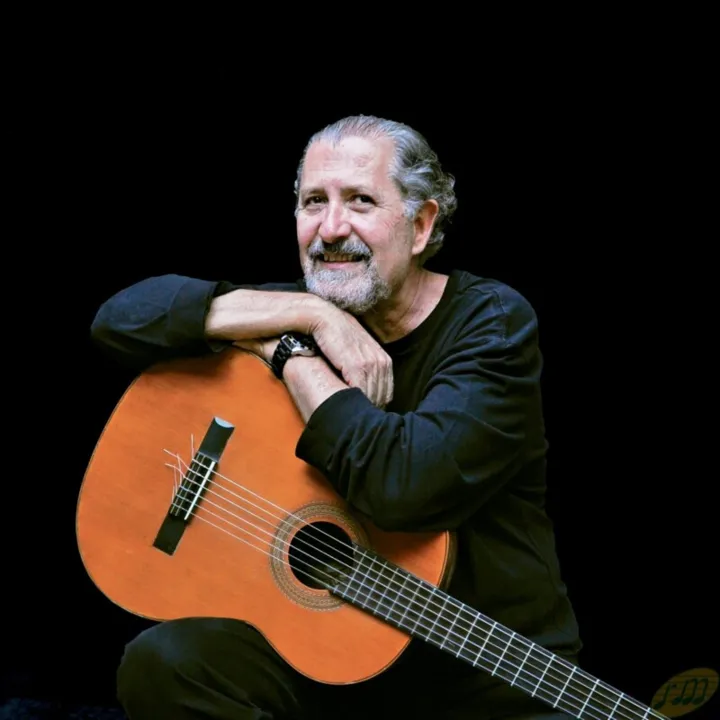 Mauro Marcondes tem outras músicas marcantes na MPB