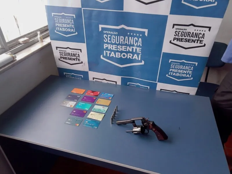 Ele foi conduzido para a 73ªDP e o material ficou apreendido