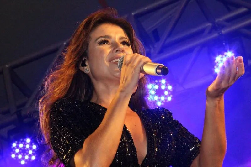 Paula Fernandes