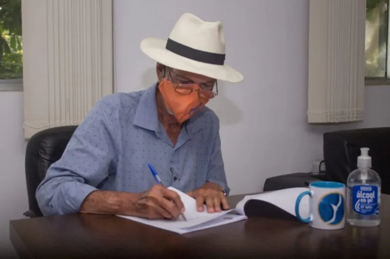 Durante o período, o prefeito irá despachar normalmente os documentos que forem necessários