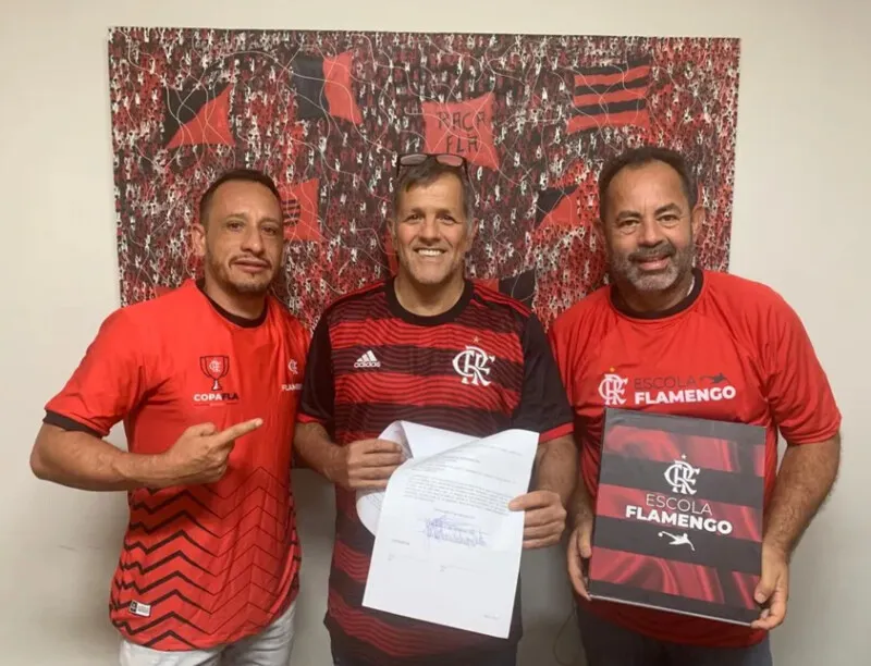 Josimar, Zezinho Martins e Silvio, responsáveis pelo projeto da escolinha do Flamengo