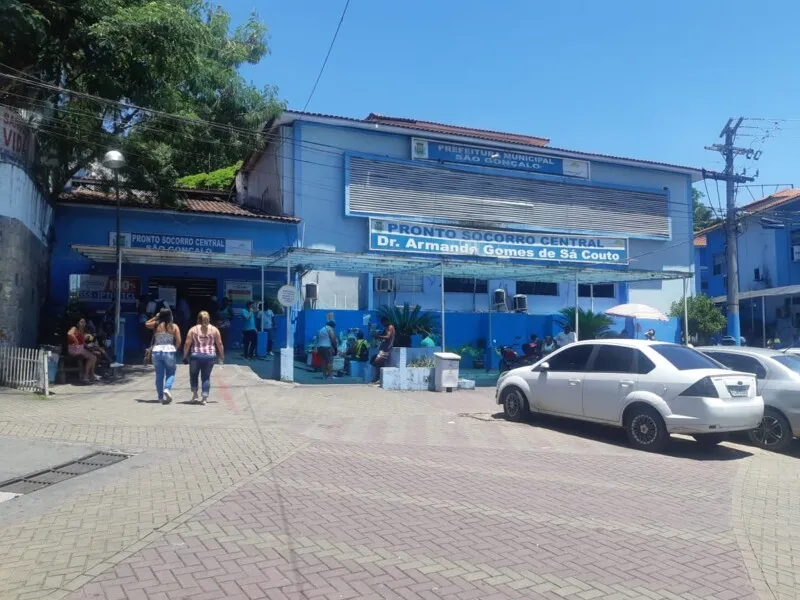 PM foi baleado ao parar no semáforo