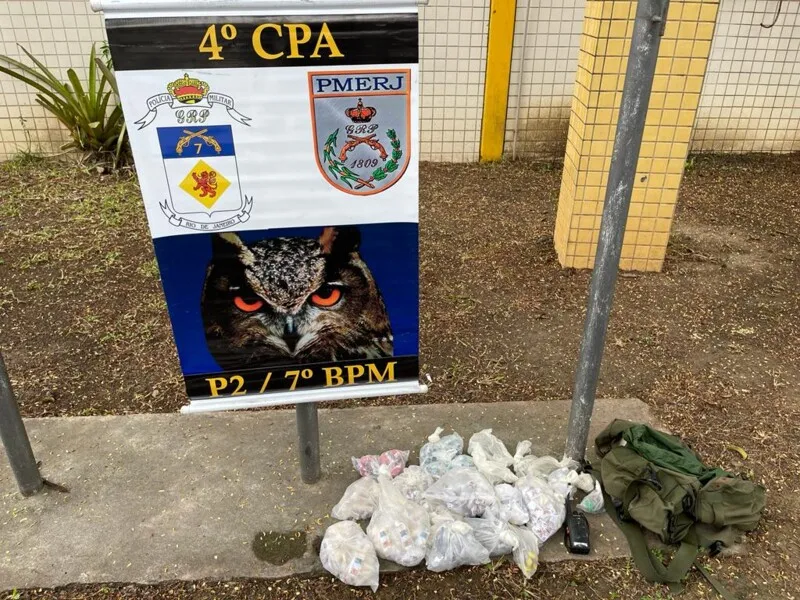 Material foi apreendido com os traficantes