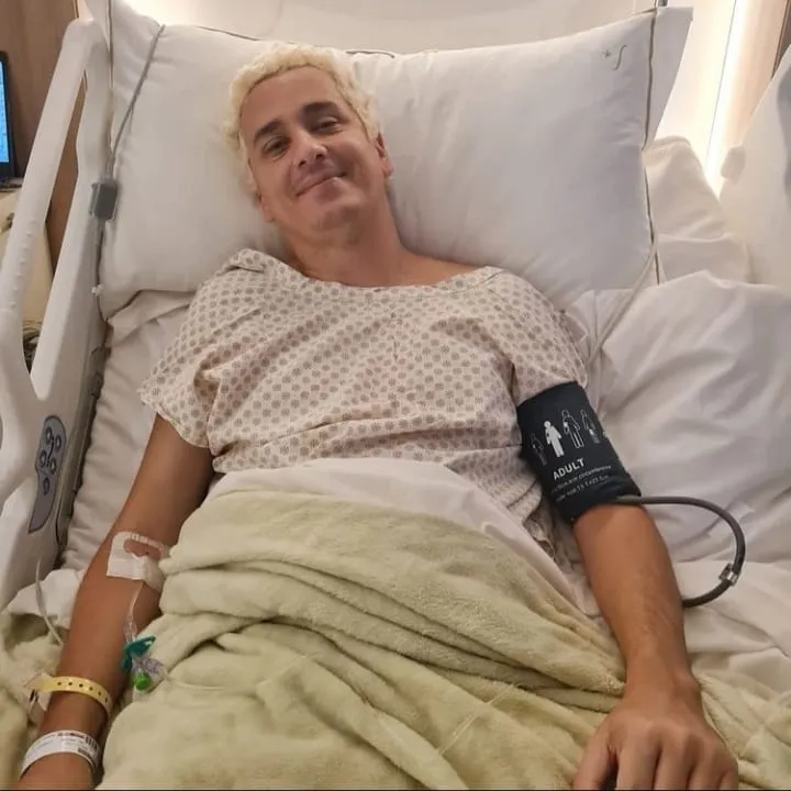 Rafael Portugal após sua cirurgia de desvio de septo