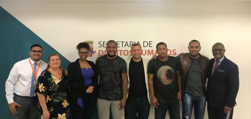 Os entregadores Eduardo Peçanha e Jonathas Souza receberam apoio psicológico e institucional da Secretaria