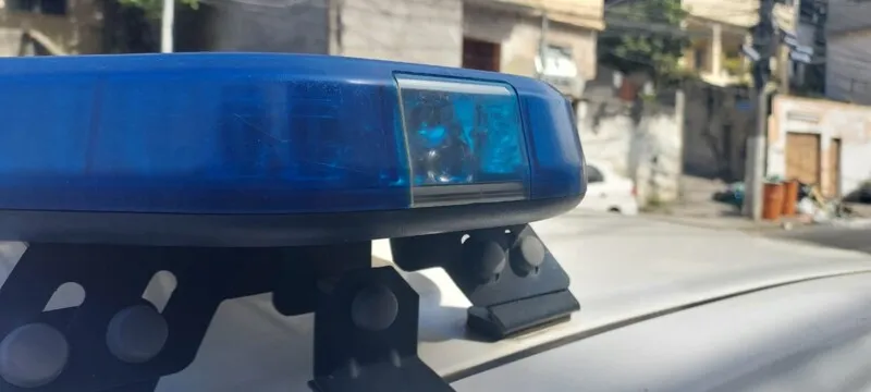Duas pessoas foram presas em flagrante