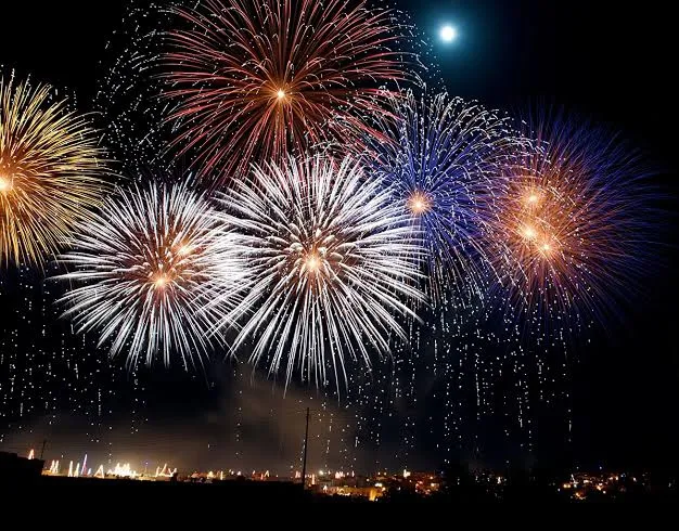 A festa contará com queima de fogos de 10 minutos