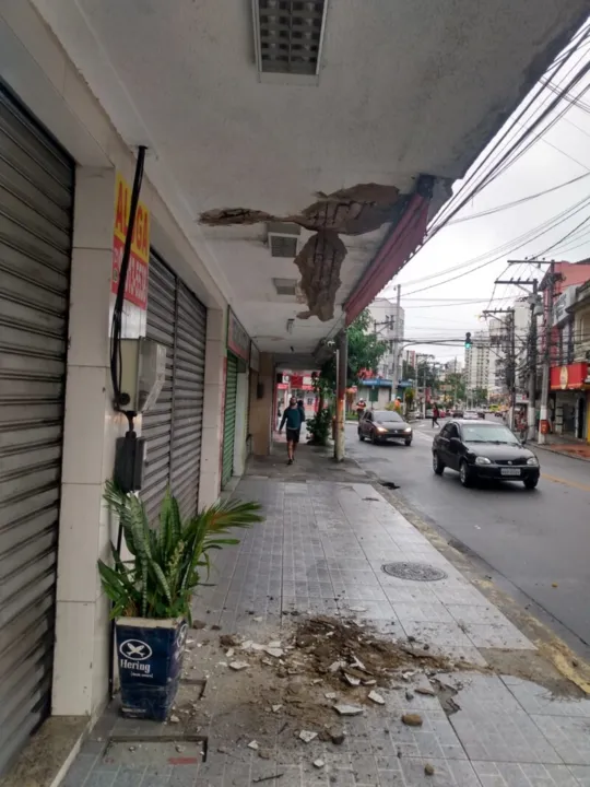 Rua é uma das mais movimentadas do bairro