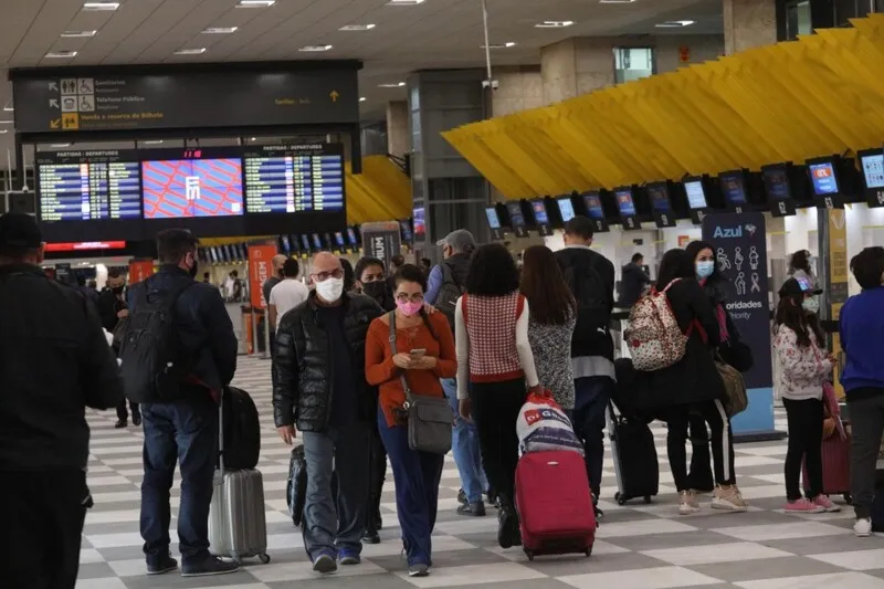 O fluxo de passageiros será maior neste feriadão
