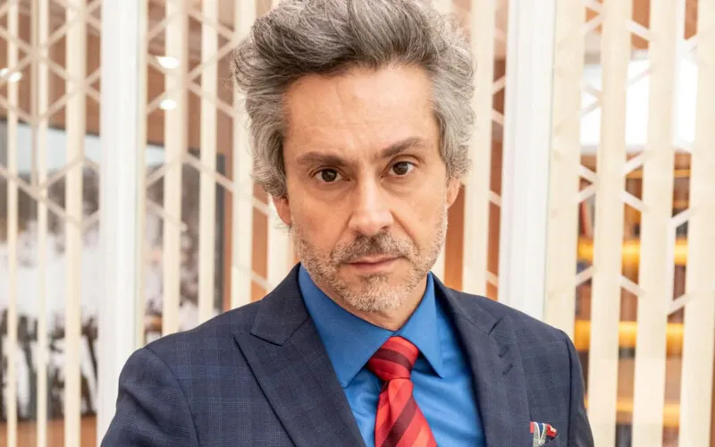 Nero já precisou se ausentar da novela em outra ocasião, por conta de uma cirurgia odontológica