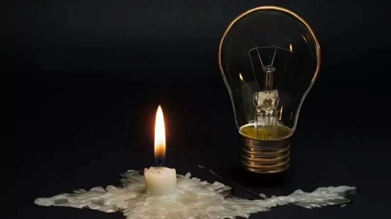 As fortes chuvas e ventania vêm causando problemas de energia em algumas partes de Niterói