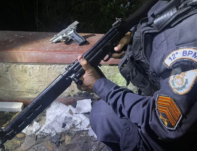 Pistola 9mm foi apreendida com o suspeito