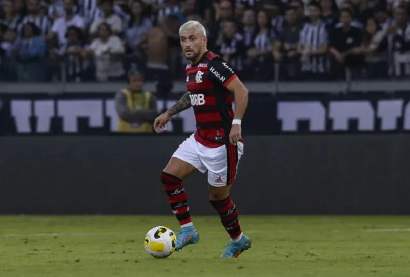 A lista de desfalques do Flamengo deve aumentar por causa das seleções