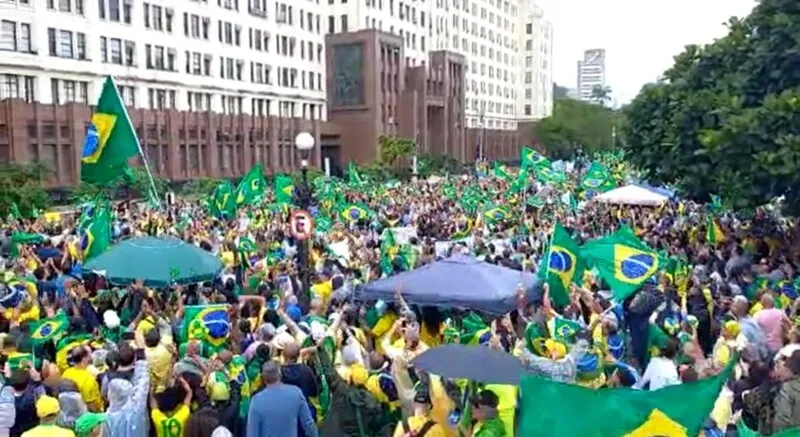 Bolsonaristas foram às ruas
