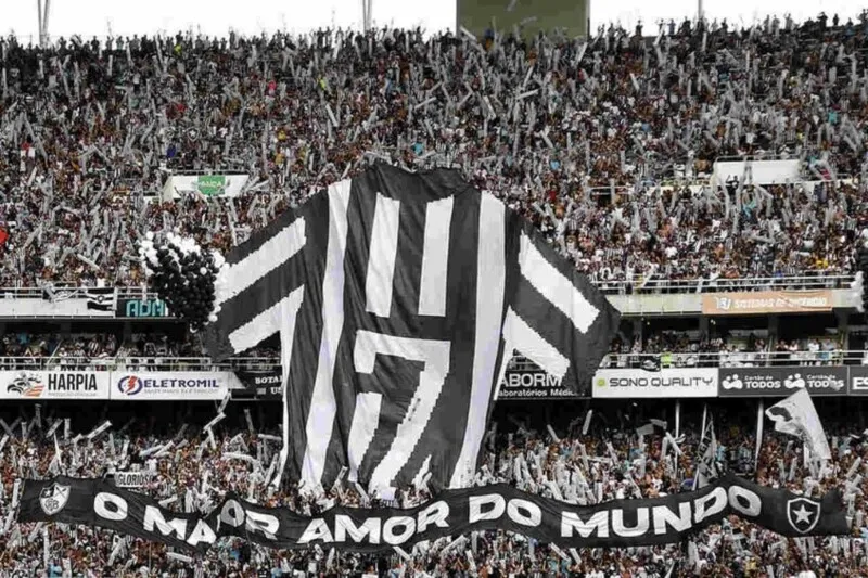O Glorioso venceu o Ceará por 3 a 1