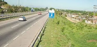 Pista chegou a ser totalmente fechada
