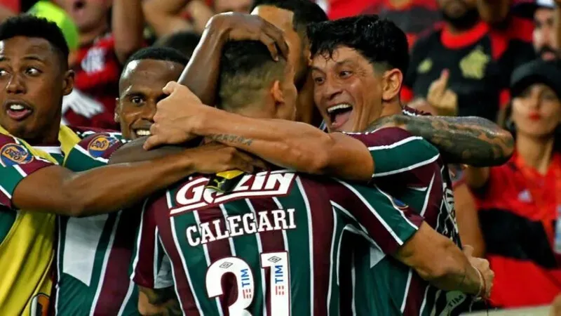 Cano fez o gol do título