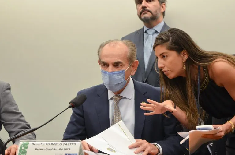 Senador Marcelo Castro (MDB) é o relator do Orçamento 2023