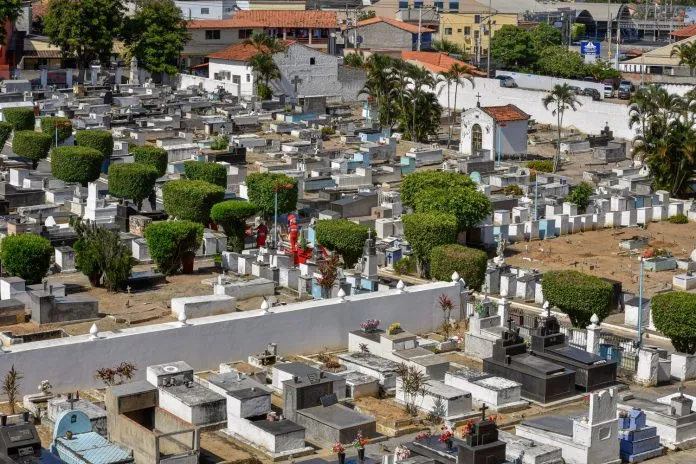Haverá missa às 8h
