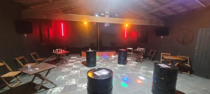 Policiais Militares da Corregedoria Geral da PMERJ/7ª DPJM e agentes da P/2 do 26º BPM com informações do Disque Denúncia detiveram dois homens pelo crime de Rufianismo