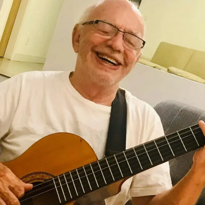 Colla era o compositor preferido do Rei Roberto Carlos