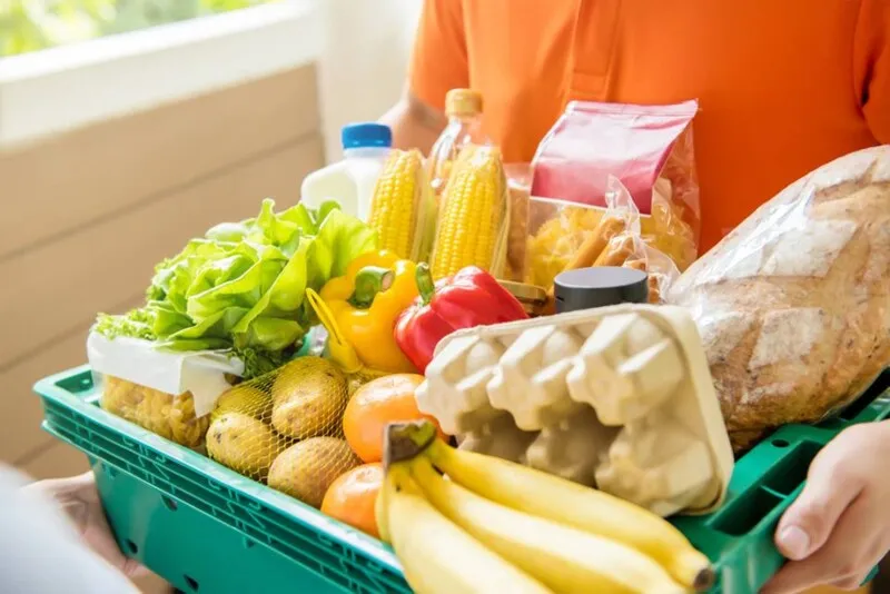 Compras de cesta básica e outros itens de mercado via app cresceram desde o início da pandemia