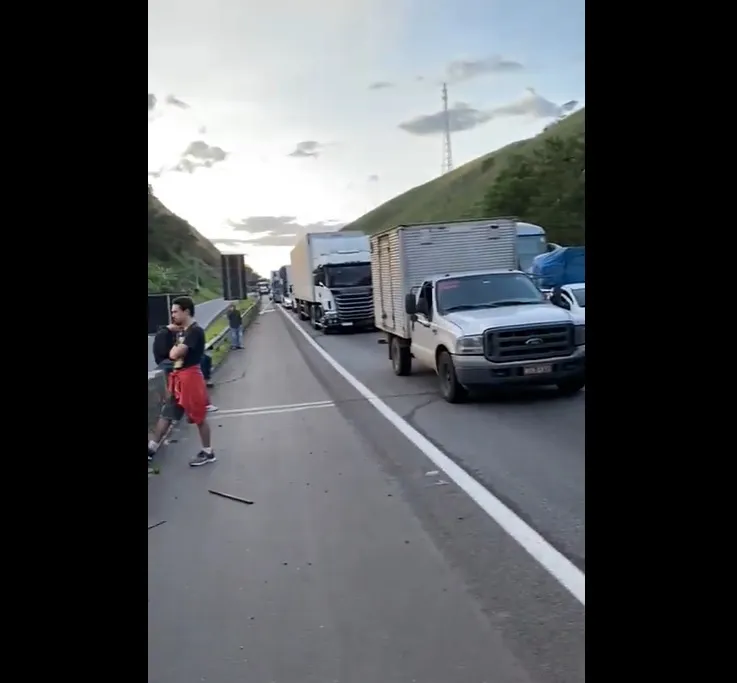 Via foram tomadas por manifestações ao longo desta segunda (31/10)