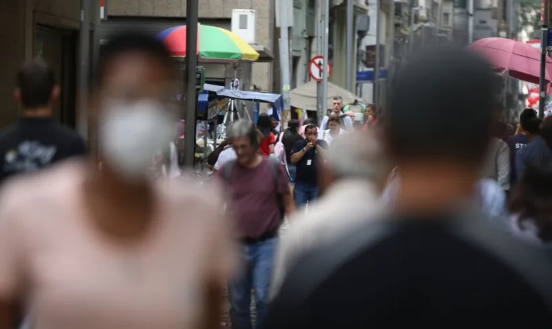 De acordo com os órgãos, foram confirmadas também oito mortes por complicações associadas à doença no mesmo período