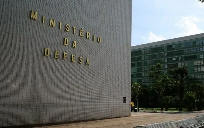 O militar foi atingido na cabeça efetuado pelo seu colega de trabalho dentro do Ministério da Defesa, em Brasília