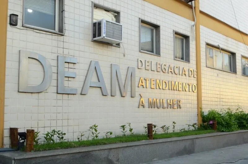 Delegacia de Atendimento à Mulher (Deam)