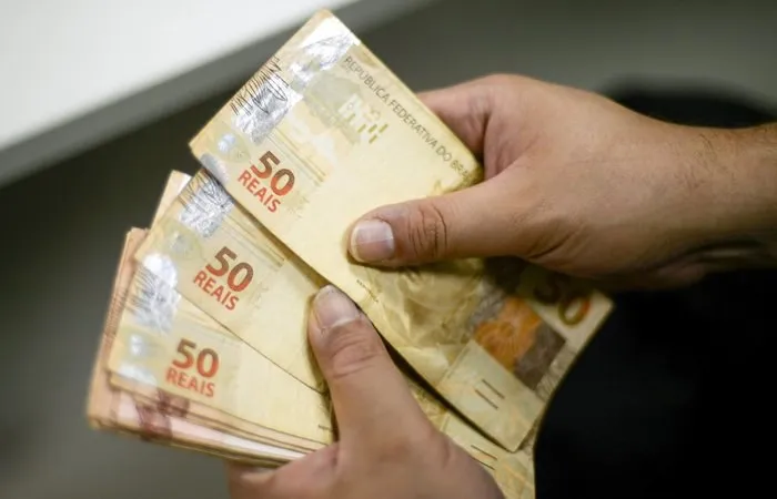 Até 6 de maio, mais de 31 milhões de cidadãos serão beneficiados, entre aposentados e pensionistas