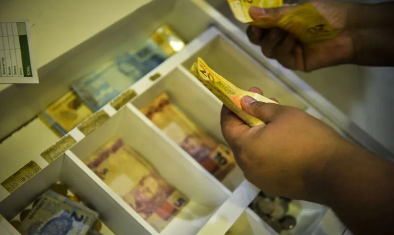 Evento conta com participação de de 267 empresas e sdegue até o dia 5 de dezembro