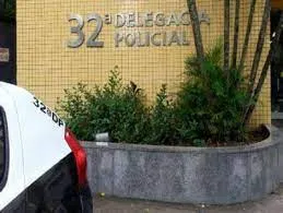 Agentes encontraram o crtiminoso tentando sacar dinheiro