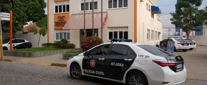 . Eles serão encaminhados para a audiência de custódia, onde ficarão à disposição da Justiça.