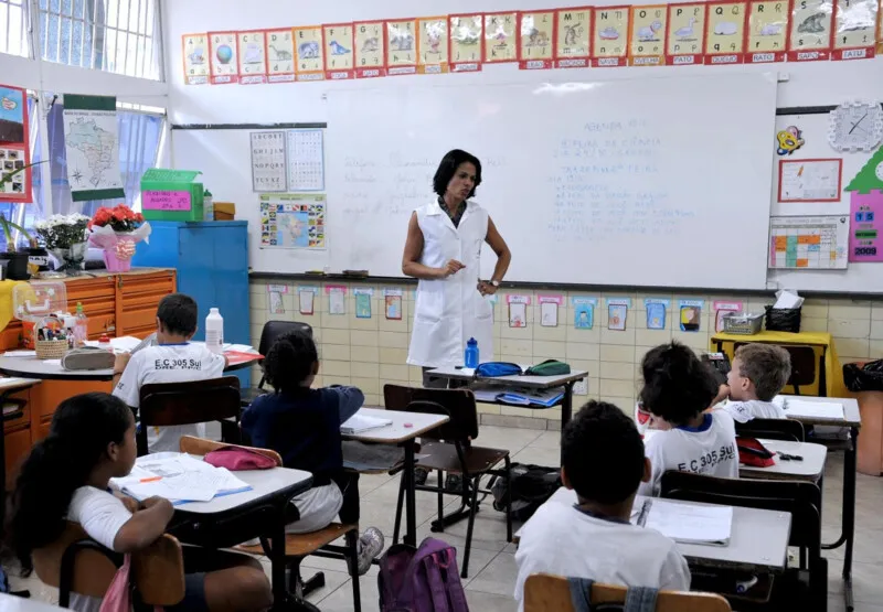 A 1ª fase de matrícula vai atender os alunos que desejam ingressar na rede estadual, mudar de escola ou que perderam a renovação
