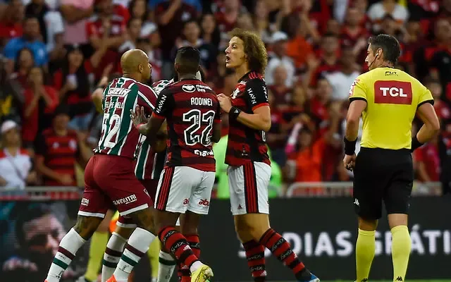 Partida terminou em 2 a 1 para o Flu; atletas de ambos os times serão julgados  nesta segunda  (10/10)