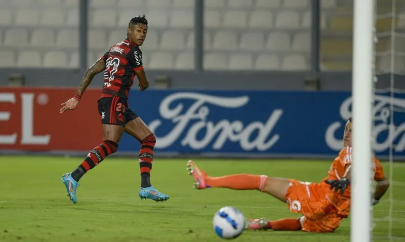 Rubro-Negro viveu momentos de indefinição antes de a bola rolar