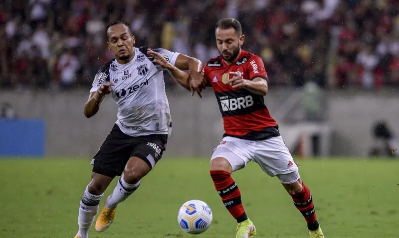 Imagem ilustrativa da imagem Ceará e Flamengo duelam pelo Brasileirão neste sábado (14)