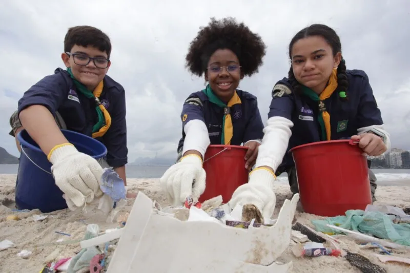Atividade aconteceu na ocasião do Dia Mundial de Limpeza de Rios e Praias