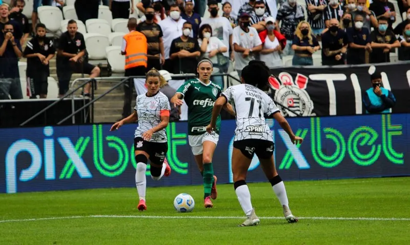 Palmeiras e Corinthians, clássico também no futebol feminino