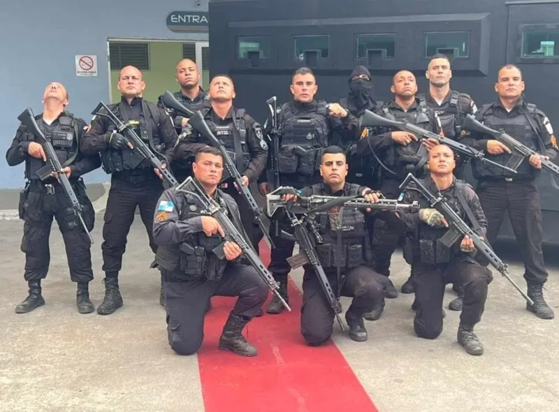 Houve confronto e o acusado acabou baleado